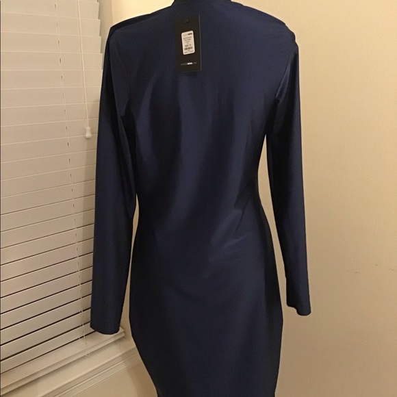 Fashionnova dress - Picture 6 of 7